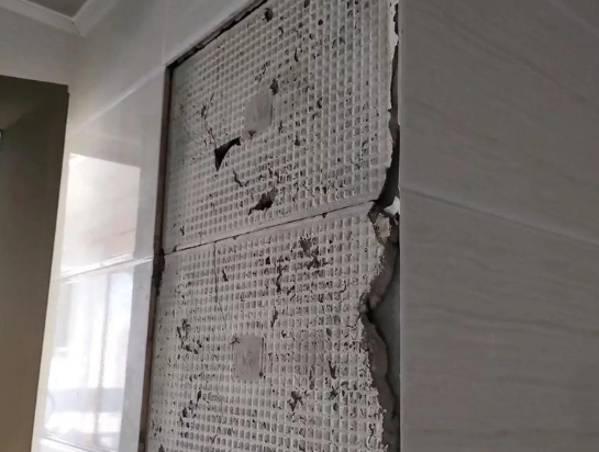 {地名}瓷砖空鼓维修哪家好